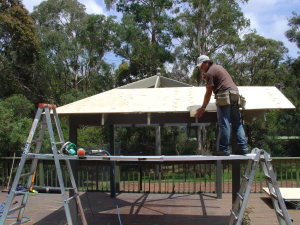 Installing An Asphalt Shingles Roof